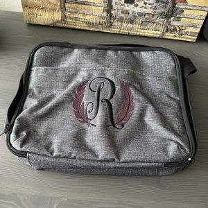 Thirty-One Get Creative Crossbody - Charcoal Crosshatch - R embroidery